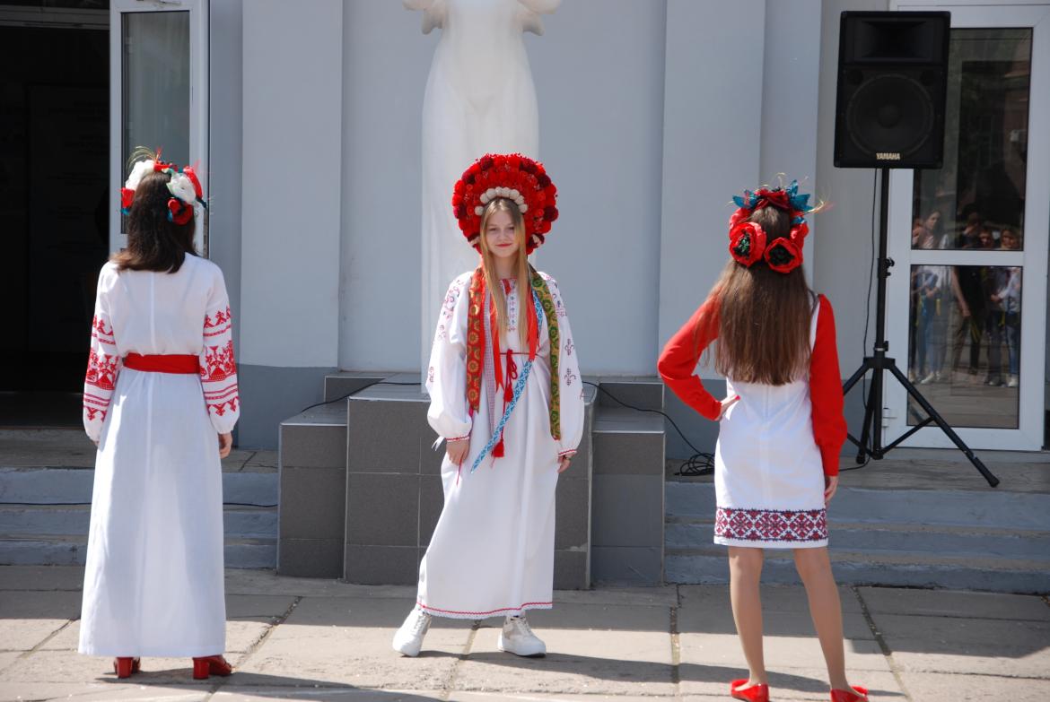 den vyshyvanky-2019 20